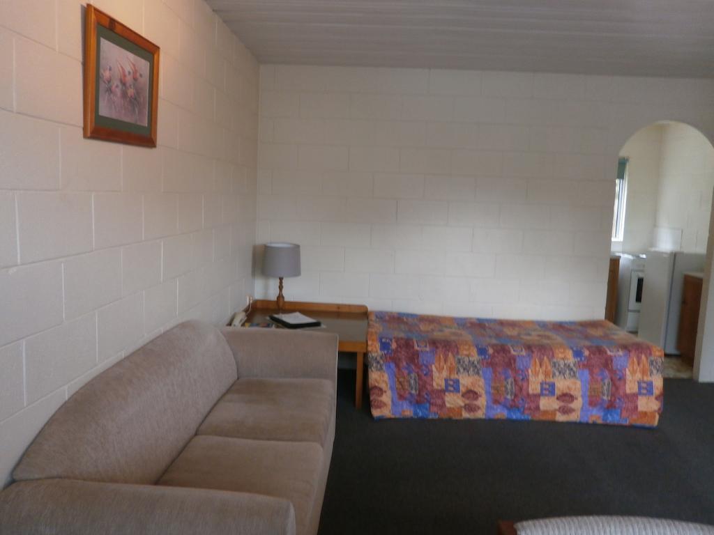 Aberdeen Court Apartments Λόντσεστον Εξωτερικό φωτογραφία