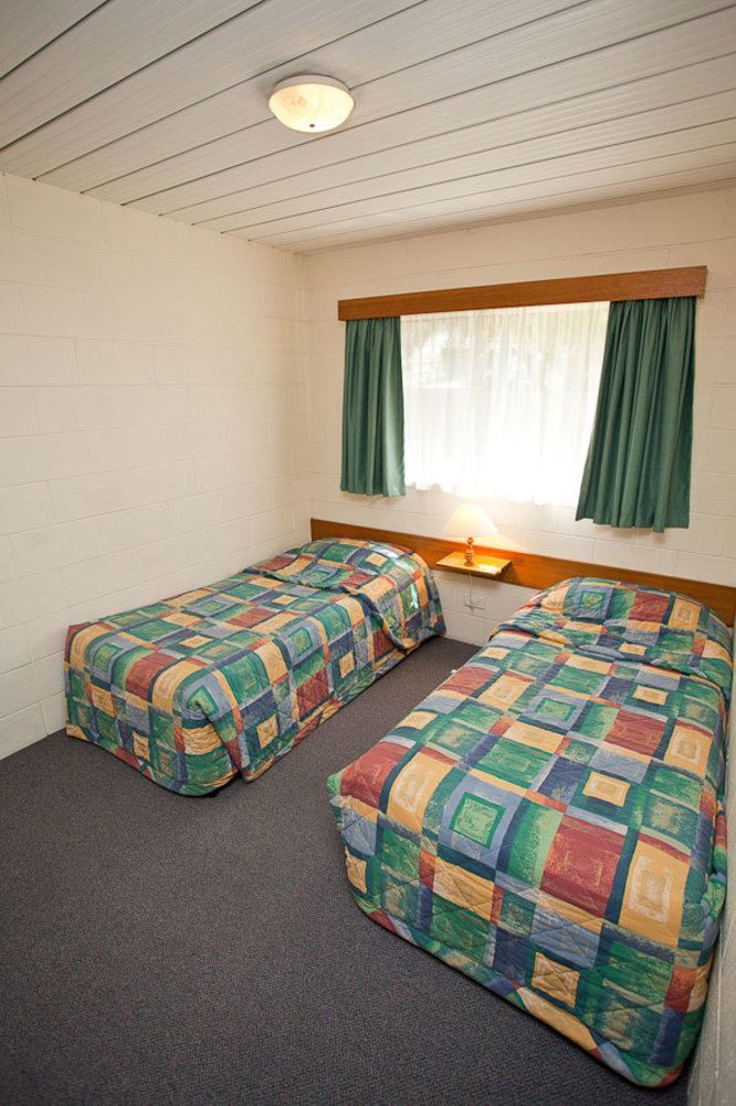 Aberdeen Court Apartments Λόντσεστον Εξωτερικό φωτογραφία