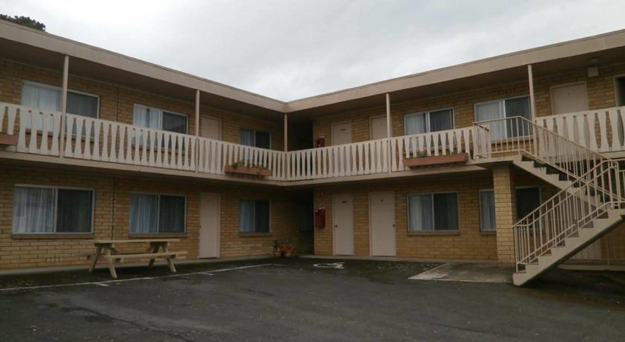 Aberdeen Court Apartments Λόντσεστον Εξωτερικό φωτογραφία