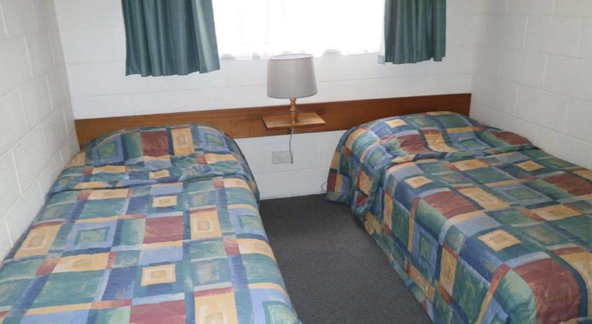 Aberdeen Court Apartments Λόντσεστον Εξωτερικό φωτογραφία