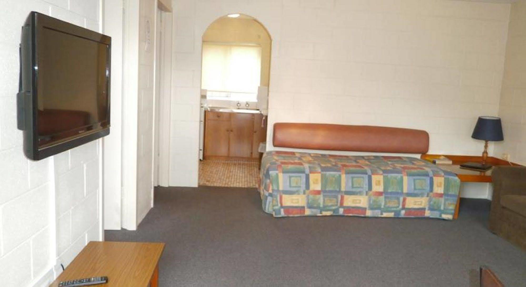 Aberdeen Court Apartments Λόντσεστον Εξωτερικό φωτογραφία